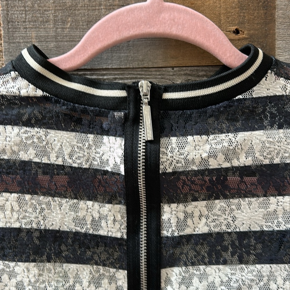 Zara Black and White Stripe Floral Lace Semi Sheer Top Size Small - Picture 6 of 8